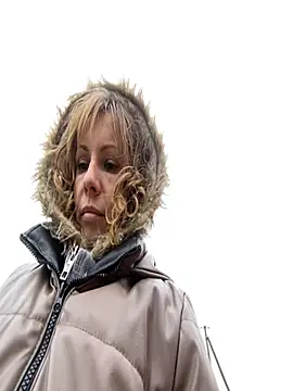 Snapshot of Anita-Smith chatting on 19, 11, 2025 Anita-Smith online show from 19, 11, 2025