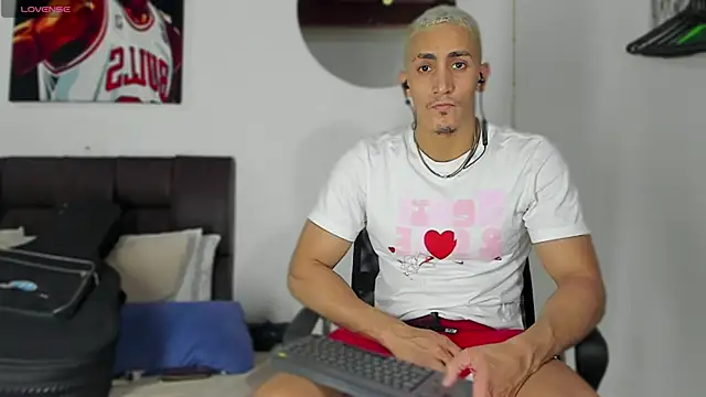 MikeRoss7777 online show from 25, 1, 2025