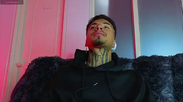JuanCamiilo 66 online show from 12, 7, 2026