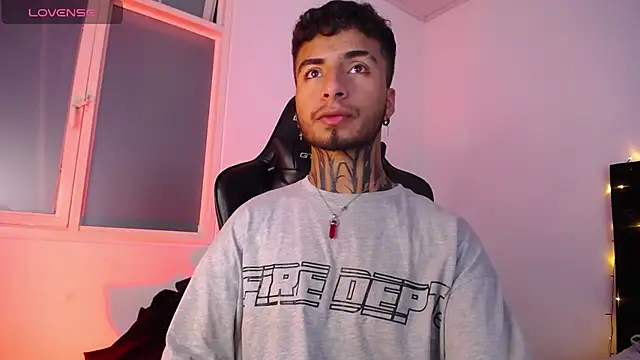 JuanCamiilo 66 online show from 18, 2, 2025