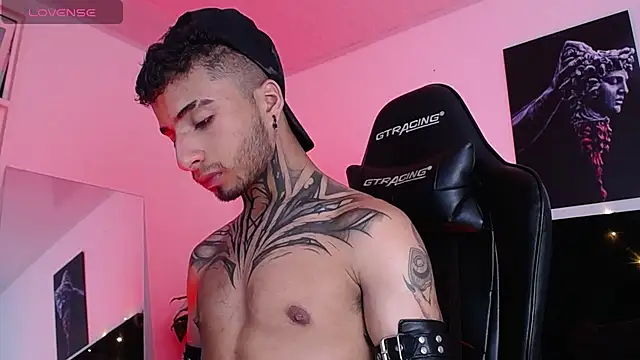 JuanCamiilo 66 online show from 14, 2, 2025
