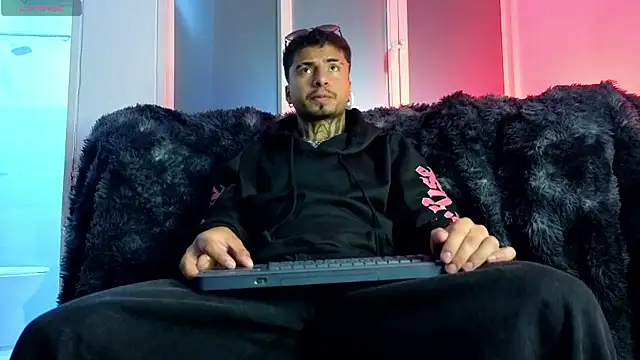 JuanCamiilo 66 online show from 11, 7, 2026