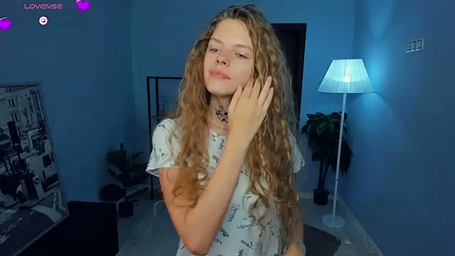 RayaNenlia online show from 20, 10, 2025