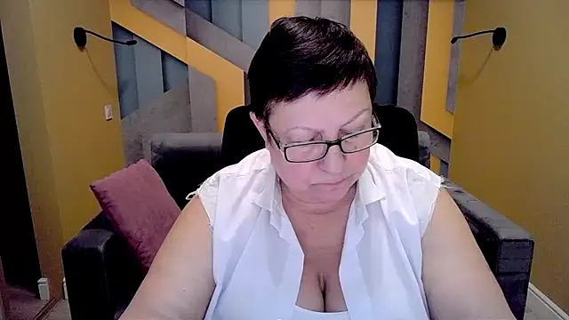 BarbaraTurners online show from 12, 2, 2025