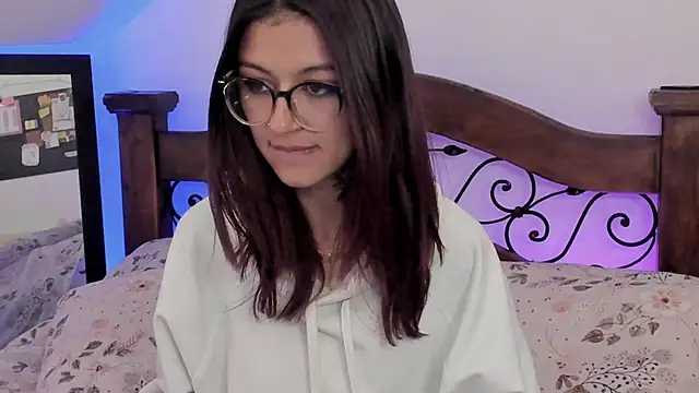 noemi foxxx online show from 3, 12, 2024