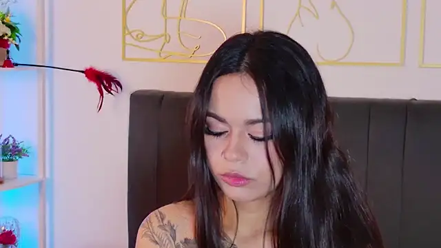 summer holiday online show from 29, 11, 2025