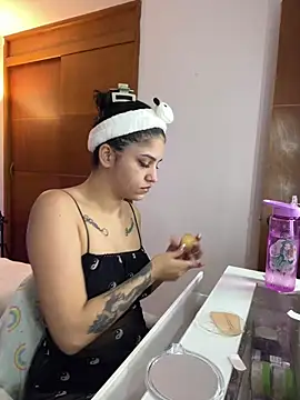 ShawtySlammed online show from 17, 4, 2026