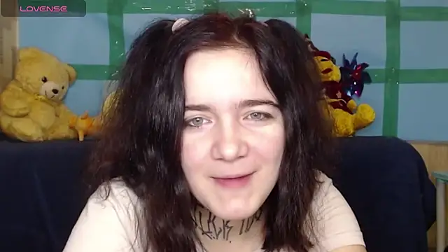 Snapshot of Yours_good_mood chatting on 1, 2, 2025 Yours good mood online show from 1, 2, 2025