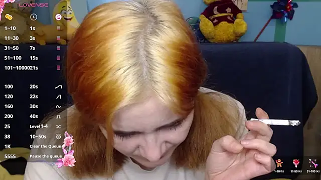 Snapshot of Yours_good_mood chatting on 8, 3, 2025 Yours good mood online show from 8, 3, 2025