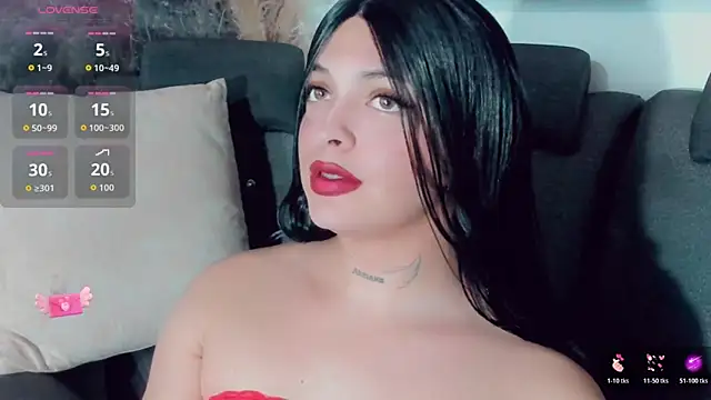 Emmaa Saenz  online show from 15, 7, 2026