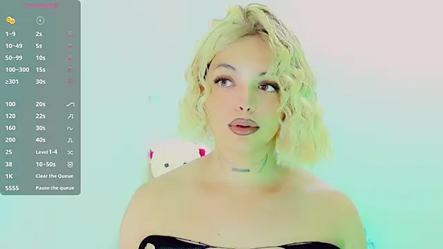 Emmaa Saenz  online show from 13, 3, 2026