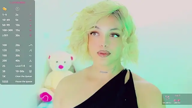 Emmaa Saenz  online show from 15, 3, 2026