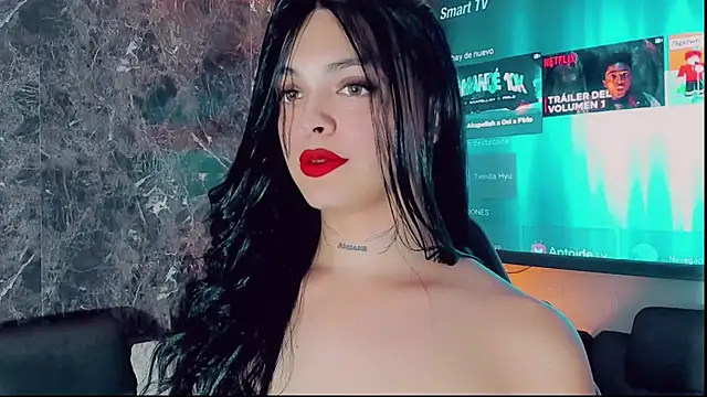 Emmaa Saenz  online show from 26, 11, 2025