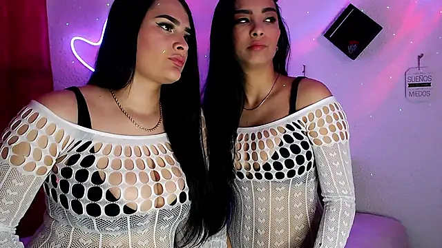 Snapshot of agatha_lovee chatting on 7, 3, 2025 agatha lovee online show from 7, 3, 2025