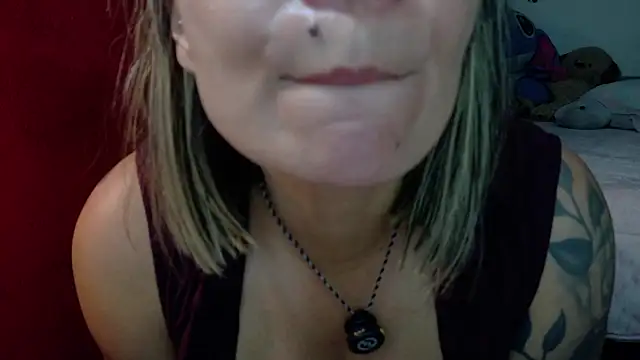 Snapshot of charlotedoll chatting on 7, 6, 2026 charlotedoll online show from 7, 6, 2026