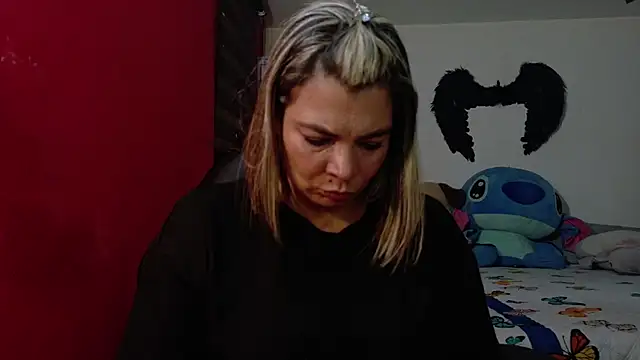 Snapshot of charlotedoll chatting on 24, 5, 2026 charlotedoll online show from 24, 5, 2026