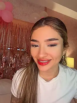 Snapshot of Arianavillada chatting on 4, 5, 2026 Arianavillada online show from 4, 5, 2026