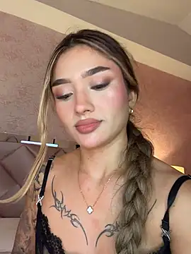 Snapshot of Arianavillada chatting on 26, 5, 2026 Arianavillada online show from 26, 5, 2026