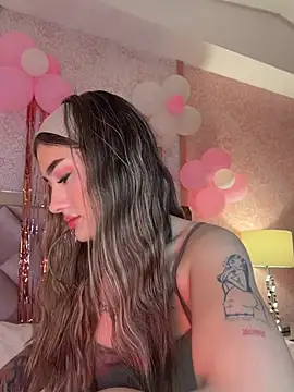 Snapshot of Arianavillada chatting on 6, 5, 2026 Arianavillada online show from 6, 5, 2026