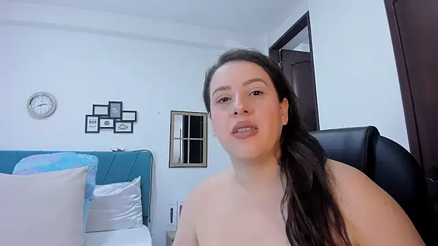 kamila lopez online show from 24, 10, 2025