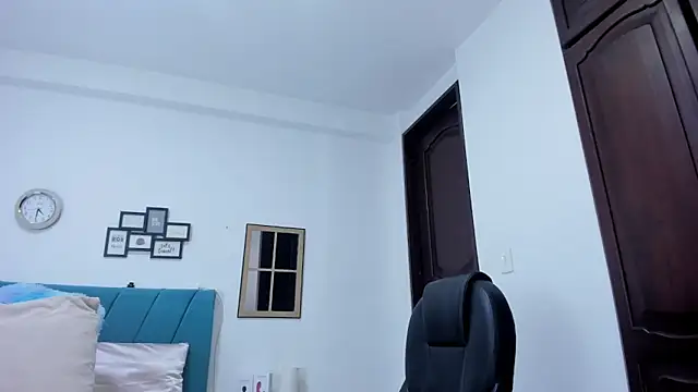 kamila lopez online show from 11, 11, 2025