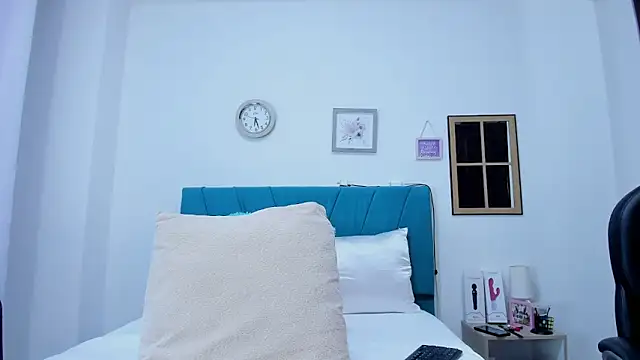 kamila lopez online show from 20, 4, 2026