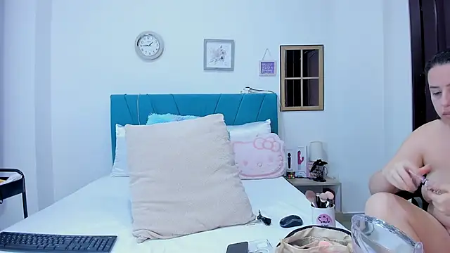 kamila lopez online show from 2, 4, 2026