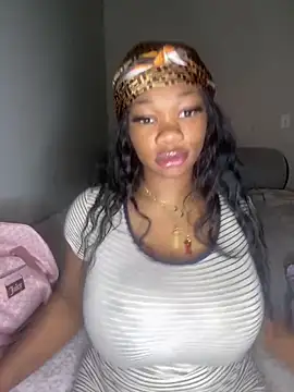 CharismaaBanx online show from 5, 3, 2026