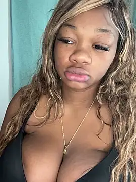 Snapshot of CharismaaBanx chatting on 9, 2, 2025 CharismaaBanx online show from 9, 2, 2025