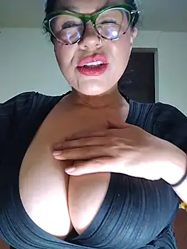 Snapshot of naughty_doll_horny chatting on 1, 5, 2026 naughty doll horny online show from 1, 5, 2026