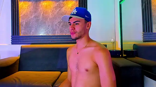 Snapshot of liam_genner_ chatting on 15, 11, 2025 liam genner online show from 15, 11, 2025