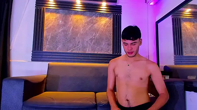 Snapshot of liam_genner_ chatting on 8, 11, 2025 liam genner online show from 8, 11, 2025