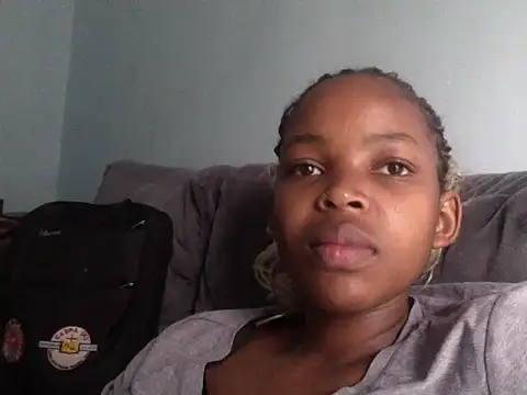 Snapshot of queen-sasha chatting on 5, 7, 2026 queen-sasha online show from 5, 7, 2026