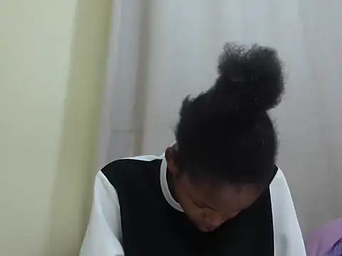 queen-sasha online show from 12, 3, 2026