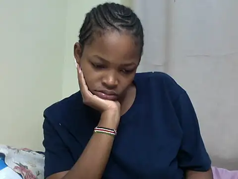 Snapshot of queen-sasha chatting on 20, 5, 2026 queen-sasha online show from 20, 5, 2026