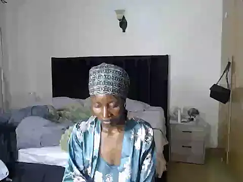 Snapshot of thicky_anncy chatting on 4, 6, 2026 thicky anncy online show from 4, 6, 2026