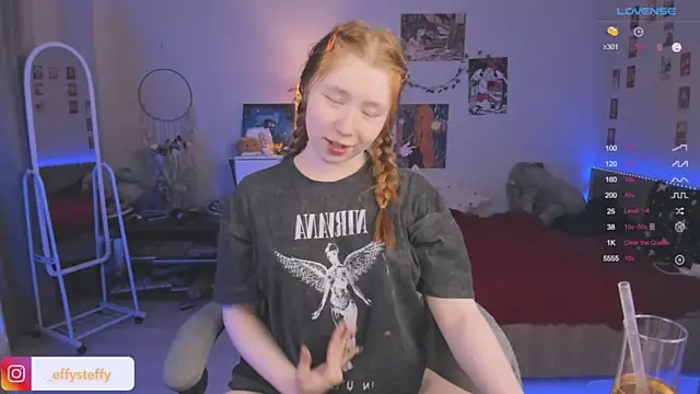 CallMeEffy1 online show from 20, 3, 2026