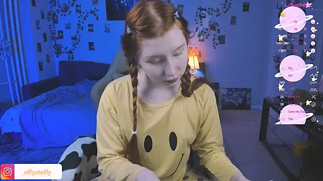 CallMeEffy1 online show from 25, 10, 2025