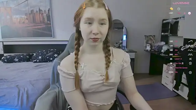 CallMeEffy1 online show from 2, 6, 2026