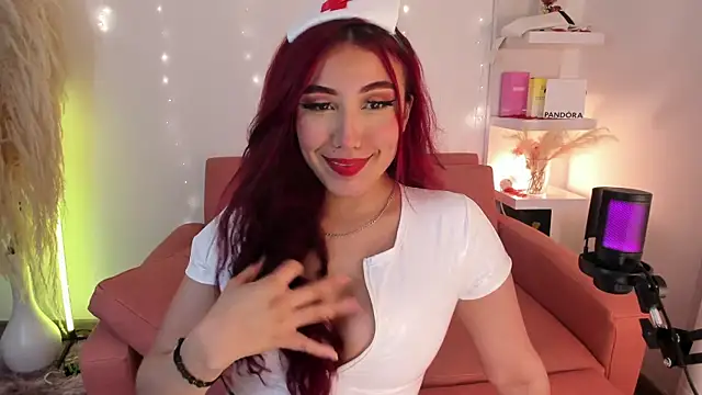 Snapshot of veronicaxx69 chatting on 16, 5, 2026 veronicaxx69 online show from 16, 5, 2026