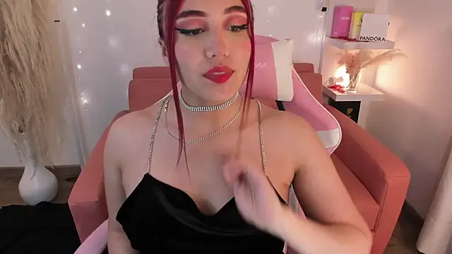 Snapshot of veronicaxx69 chatting on 3, 6, 2026 veronicaxx69 online show from 3, 6, 2026