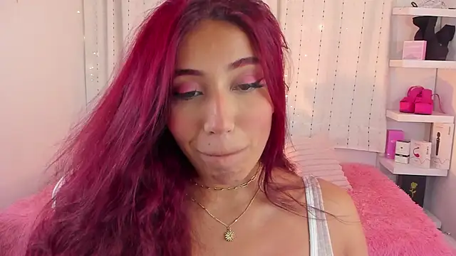 Snapshot of veronicaxx69 chatting on 23, 9, 2025 veronicaxx69 online show from 23, 9, 2025