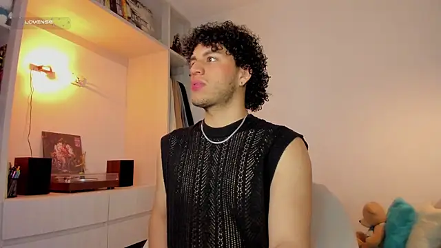 Curlblue online show from 14, 12, 2025