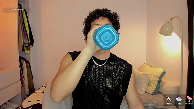 Curlblue online show from 2, 12, 2025