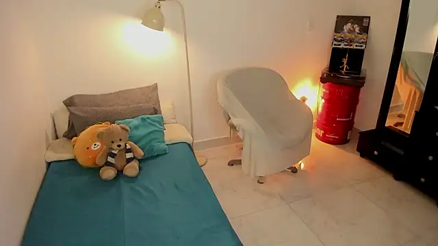 Curlblue online show from 10, 2, 2026