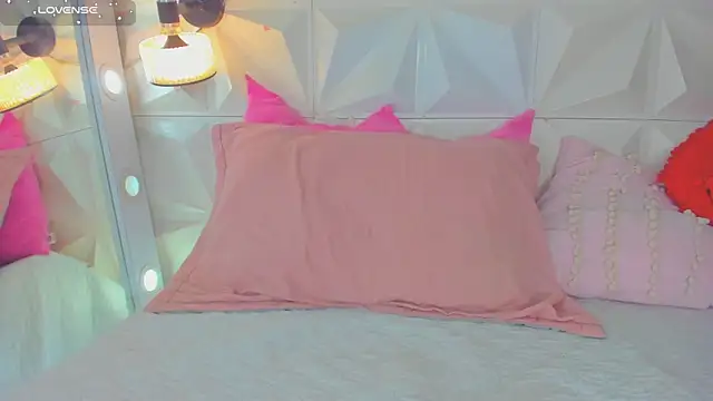 cute latinaxxx online show from 25, 4, 2026