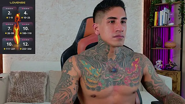 AdanReilly online show from 13, 7, 2026