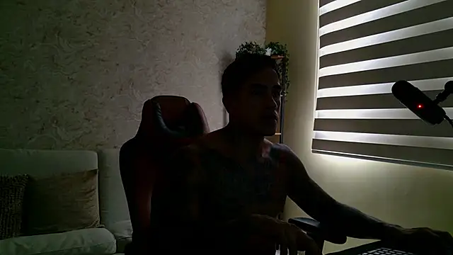 Snapshot of AdanReilly chatting on 22, 3, 2025 AdanReilly online show from 22, 3, 2025