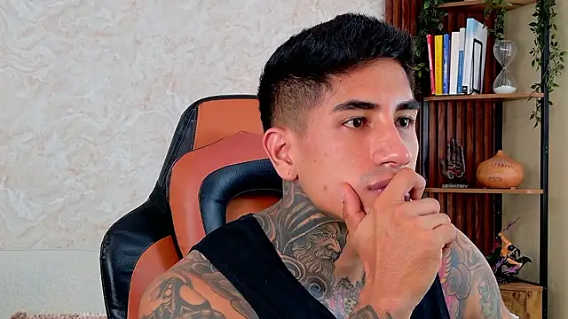 AdanReilly online show from 11, 3, 2026