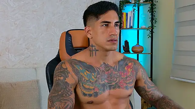 Snapshot of AdanReilly chatting on 1, 2, 2025 AdanReilly online show from 1, 2, 2025